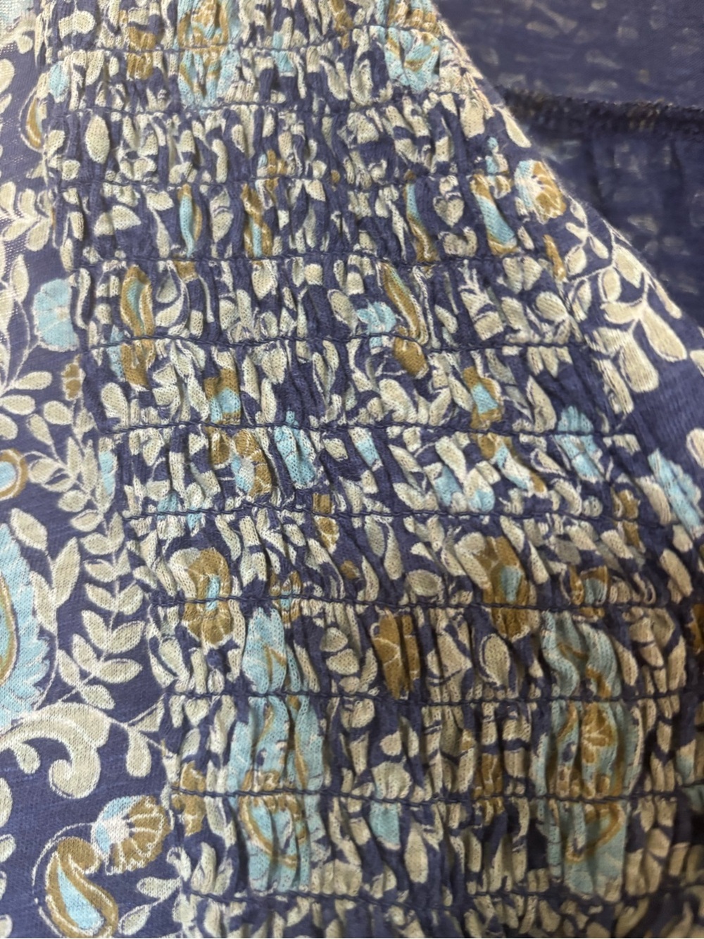 Lucky Brand Navy blue Floral Paisley V-Neck sleeveless top size large - Picture 4 of 5